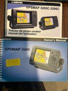 manuel d'utilisation pour les traceurs de cartes couleur Garmin GPSMAP 3205