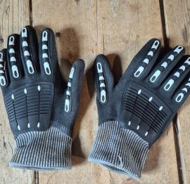 Wetsuits Palmes Masques Gants Ceintures