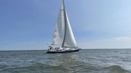 Voilier Hunter 35.5 Legend , 35.7 ft, 1991, FIRST LOOK