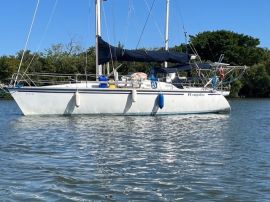 Hunter Legend 35.5 1988, 35.5 ft, 1988, Raquila