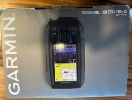 GPS et sondeur Garmin Striker + 4CV