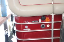 Superbe Ponton Berkshire 3 quilles, 23 pieds, 2016