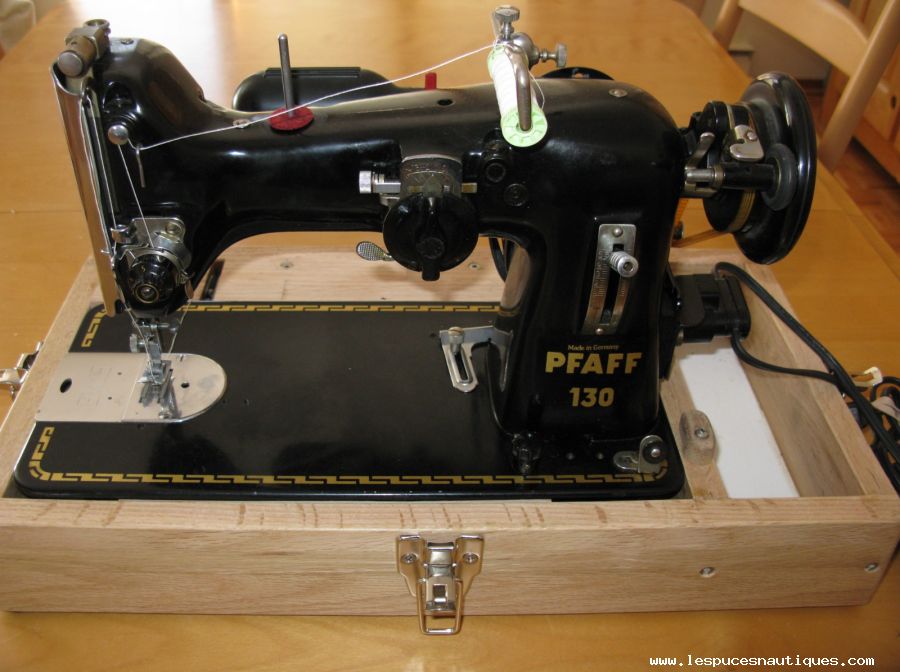 Machine à coudre PORTATIVE de marque PFAFF 130 , 530.00 $ CA
