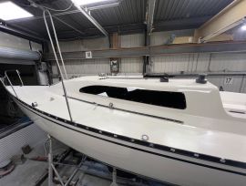X-99, 33 ft, 1987, en excellent état remis à neuf en 2026