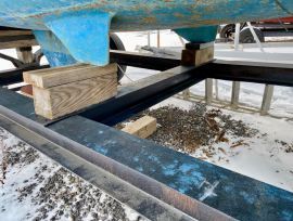 REMORQUE/BER POUR BATEAU MOTEUR OU VOILIER