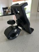 Support de tablette (téléphone) pour poste de pilotage de bateau