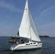 Hunter 326, 32 ft, 2003, Mecna