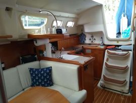 Hunter 326, 32 ft, 2003, Mecna