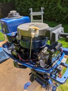Moteur hors bord Nissan, 5 HP, 2 temps, pied court.