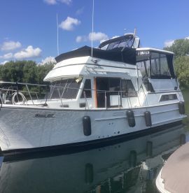 Trawler Oceania sport sundeck, 35 pieds, 1988, Time off