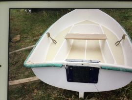 Dinghy en fibre de verre, 9 pieds