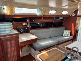 Catalina 34 MKll, 34 pieds, 1990, Kalaural   -   (avec plage arrière ouverte)