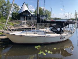 C&C 27 Mk 3 1979 tall rig , 28 pieds, 1979, Pinch   -  (with slip avec quai à senneville)