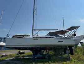 Jeanneau Sun Odyssey 379, 37 ft, 2012, Quatres Temps   -   comme neuf