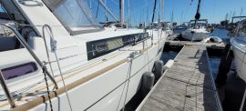 BENETEAU OCEANIS 38, 38 ft, 2016, IN AND OUT