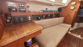 HUNTER 34 , 34 ft, 1984, LA VIE LA VIE   -  TAXES CANADIENNES PAYÉES