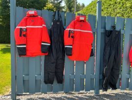 Vêtements de flottaison Helly Hansen