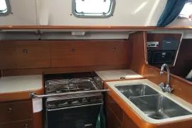 Bénéteau Oceanis 321 - PRIX RÉVISÉ, 32.7 ft, 1994, MA BULLE   -   Moteur 2023 | Quai - Place à quai garantie au CVDM & +
