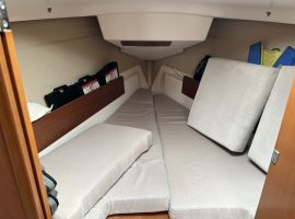 Bénéteau Oceanis 321 , 32.7 ft, 1994, MA BULLE   -   Moteur 2023 | Quai - Place à quai garantie au CVDM & +