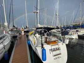 Hunter 28.5, 29 pieds, 1988, Miraki   -  moteur Nanni 2023, voiles récentes