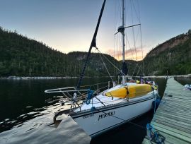 Hunter 28.5, 29 pieds, 1988, Miraki   -  moteur Nanni 2023, voiles récentes