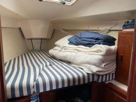 Hunter 434 , 34 ft, 1983, Nauty Girl (ex Reva II) - TAXES CANADIENNES PAYÉES