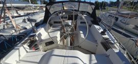 Hunter 434 , 34 ft, 1983, Nauty Girl (ex Reva II) - TAXES CANADIENNES PAYÉES