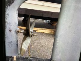 Je cherche une hélice trois palmes en brasse 