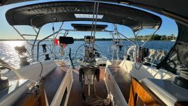 BAVARIA CRUISER 33, 33 ft, 2016,  -  TAXES PAYÉES -  CANADIEN