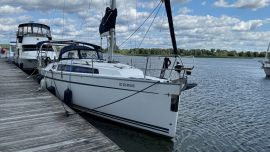 BAVARIA CRUISER 33, 33 ft, 2016,  -  TAXES PAYÉES -  CANADIEN
