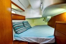 Voilier Jeanneau SunOdyssey 42 pieds, 1999 |version convertible 3-4 cabines, 42 pieds, 1999, Malik
